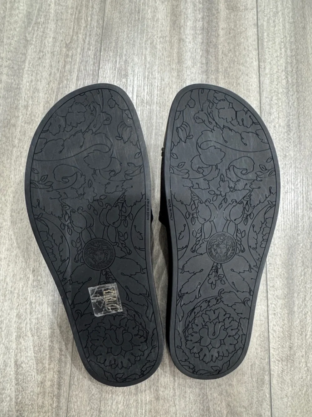Versace Rubber Sliders - Picture 3 of 11